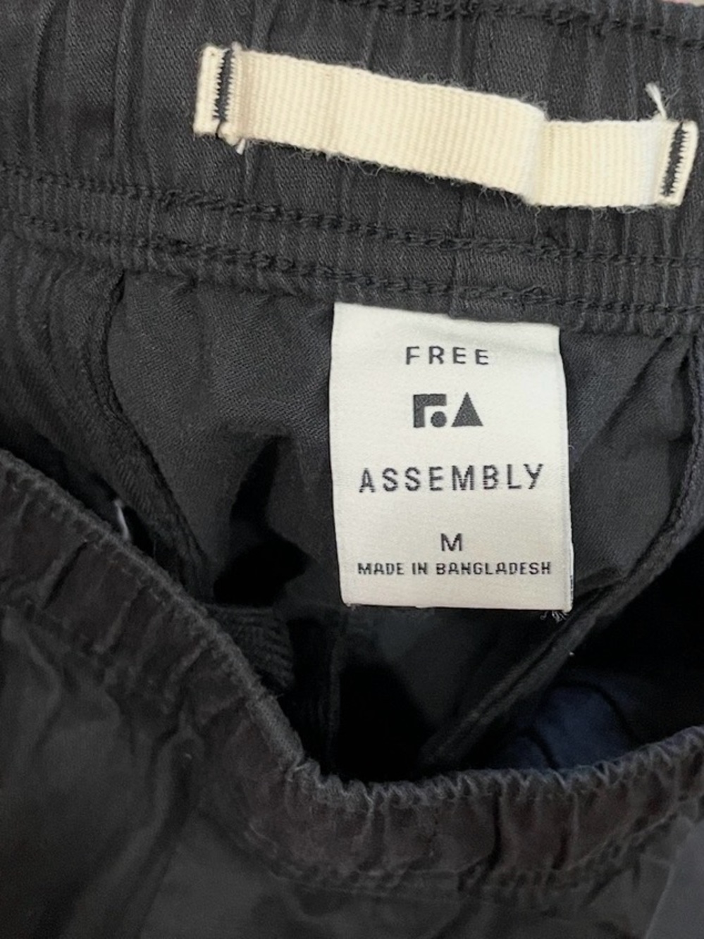 Free Assembly 7" Inseam Men's Athletic Shorts - Picture 2 of 5